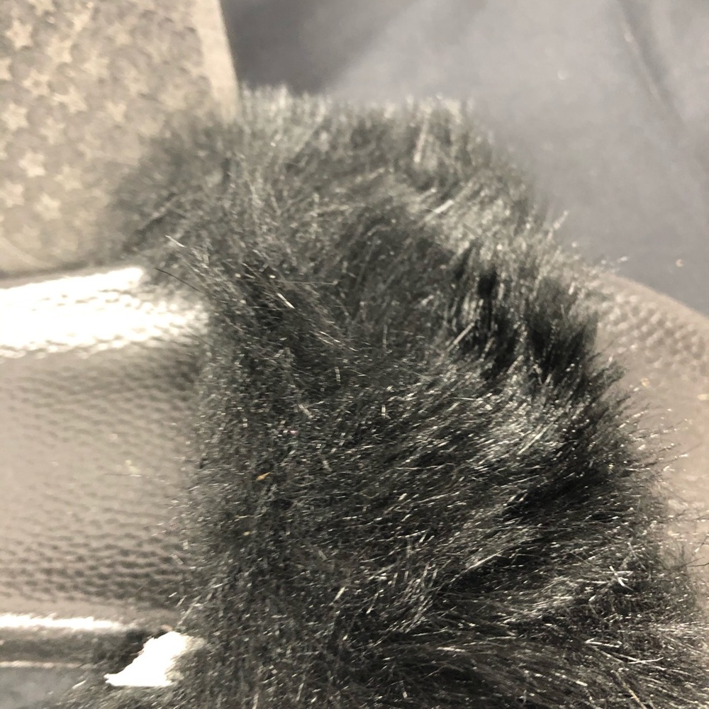 Fuzzy  slides - Picture 5 of 6